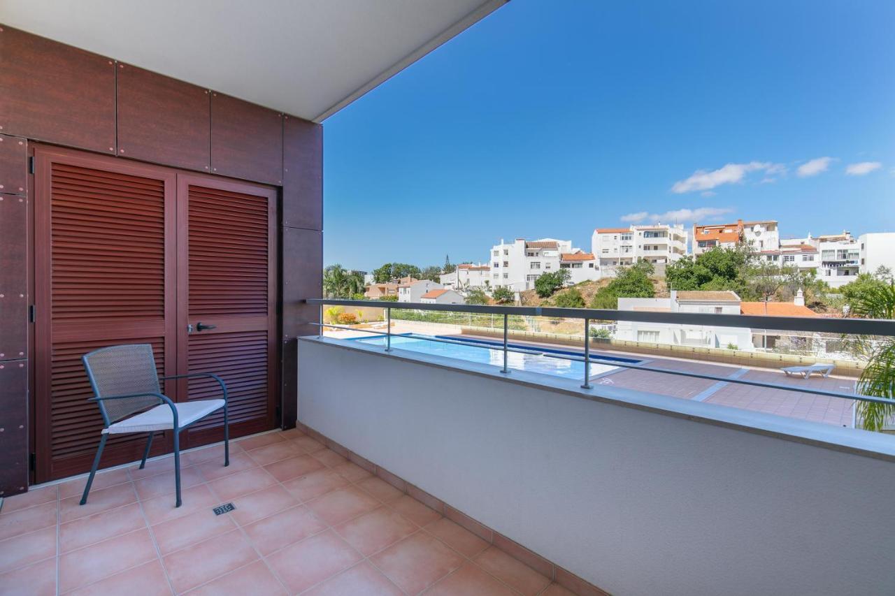 Henri Apartment *