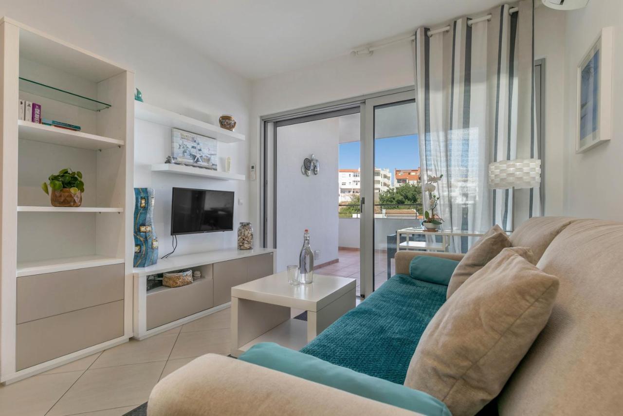 Henri Apartment